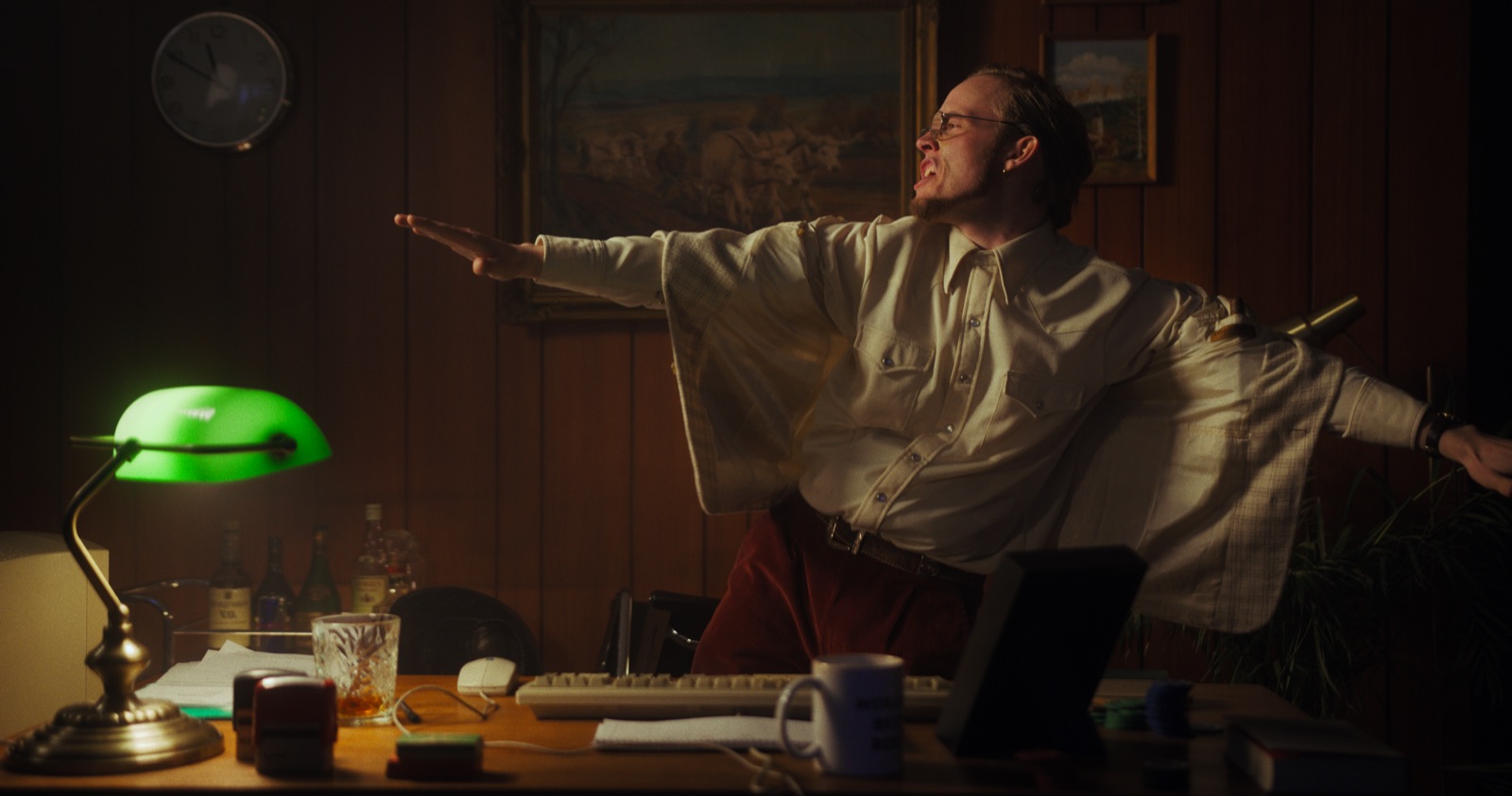 Beatrick x Co Lee x Miller David - VÁROS — film still 6