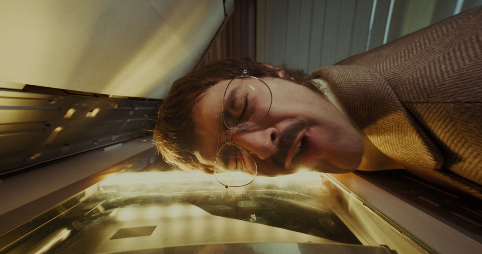 Beatrick x Co Lee x Miller David - VÁROS — film still 13