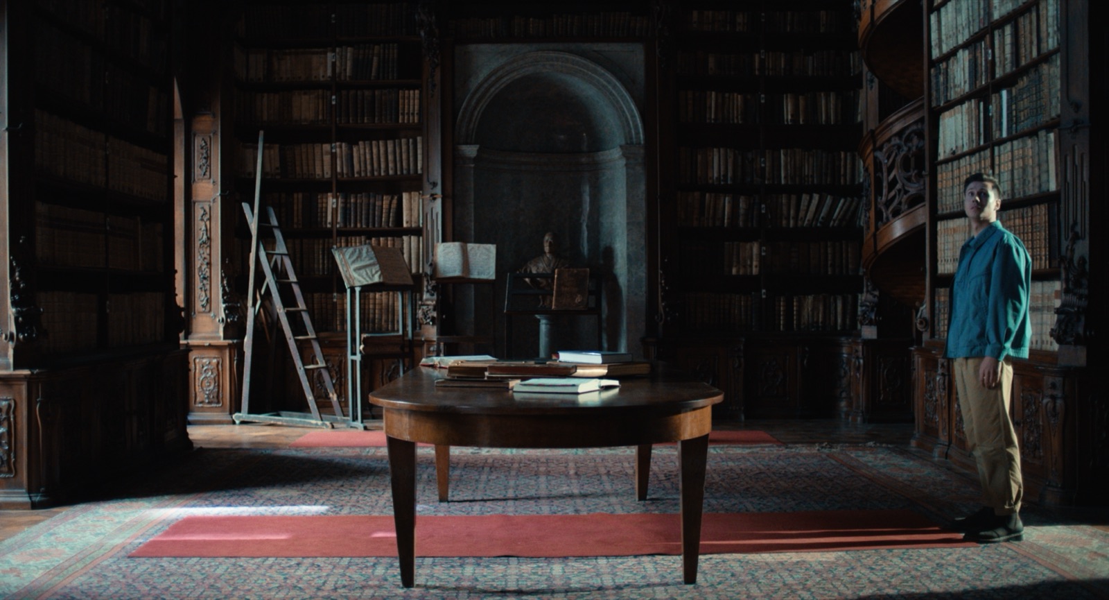 Esztergom-Budapesti Főegyházmegye — film still 1